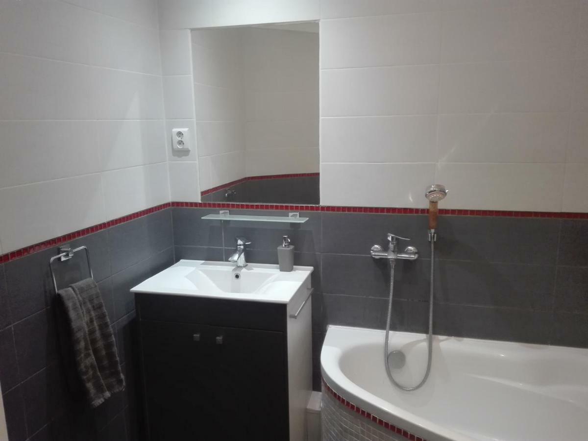 Centrum Apartman Kukucinova6 Caşonia Exterior foto